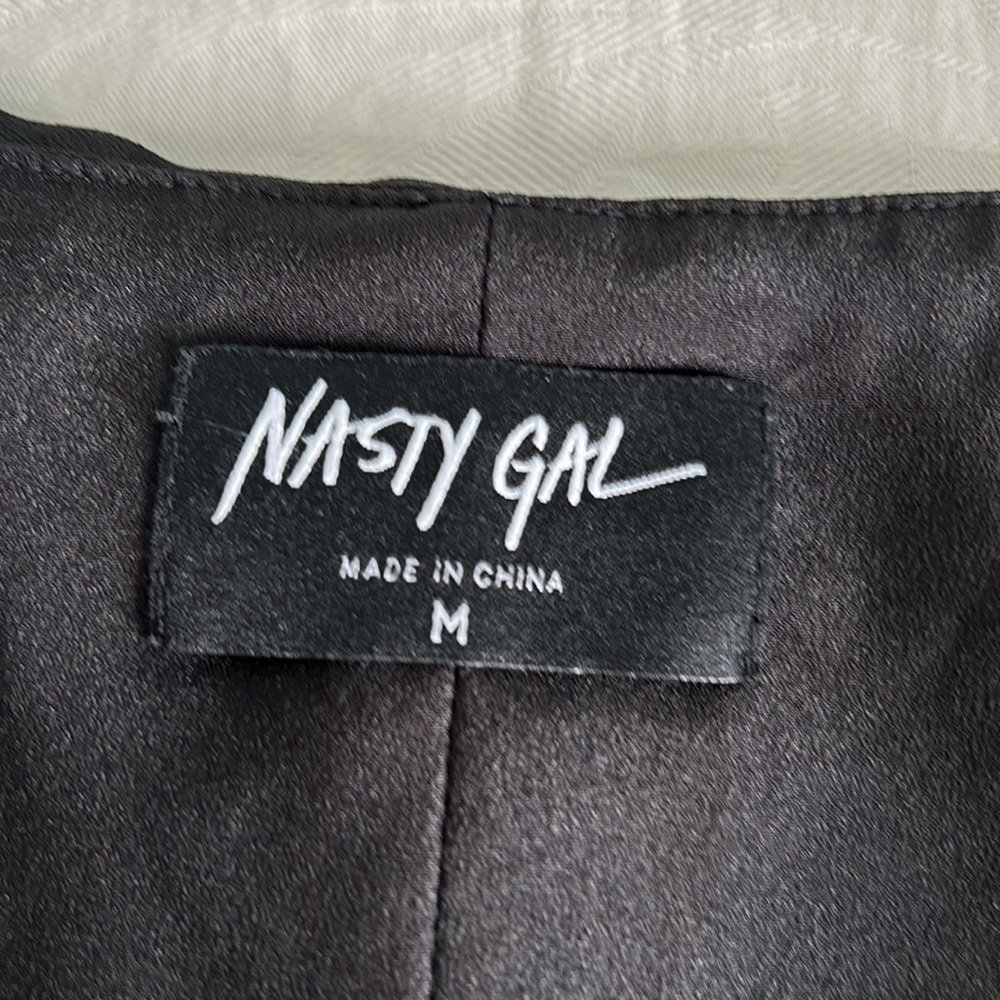Nasty Gal Ruffle Top - Picture 8 of 8